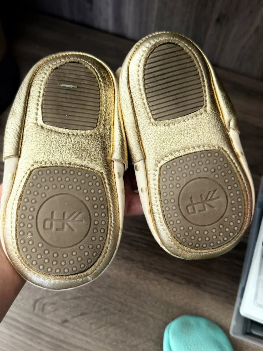 Freshly Picked Beige Gold Polka Dot Moccasin Hard Sole sz 7 Baby Toddler
